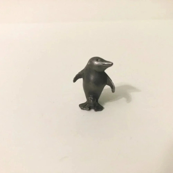 Vintage Mini  Pewter Penguin Figurine 1 Inch Tall Figure - Picture 2 of 11